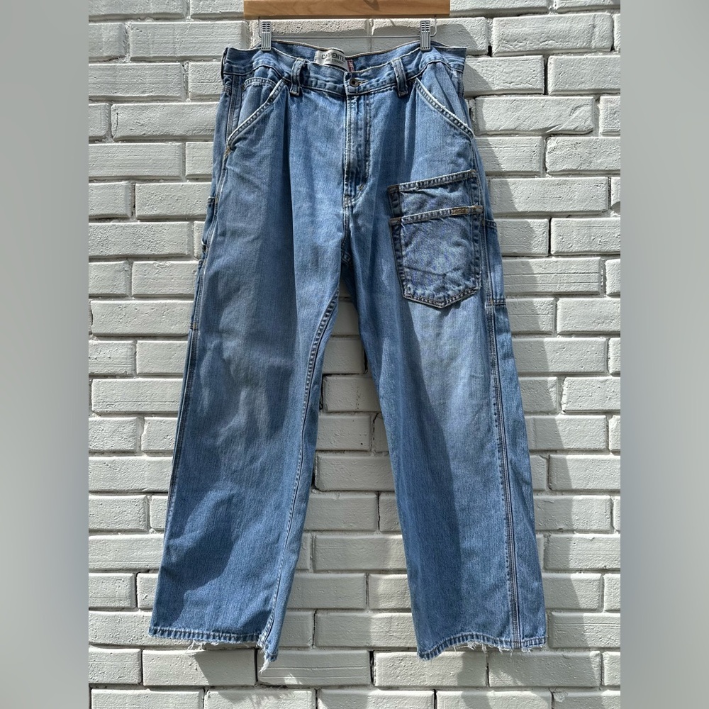 Levi’s carpenter loose straight jeans tagged size W36 L30 made in Hong Kong